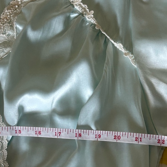 Beautiful R. Michael Alan SATIN Robe-NIGHT GOWN-LINGERIE MINT GREEN SIZE Medium - Picture 6 of 10